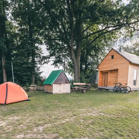 Chaticky.basta Campsite Cakov