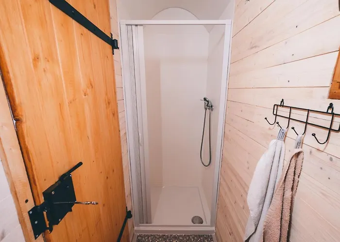 キャンプ場 Chaticky.basta Čakov